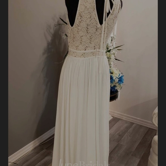 Morgan & Co. Womens Ivory With Gold Acents Lace Keyhole Maxi Dress Size 12 - Picture 6 of 10